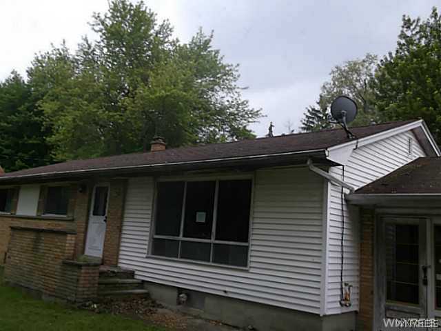 3260 Stony Point Road Grand Island, NY 14072 - Photo 1 of 1 Exterior Front