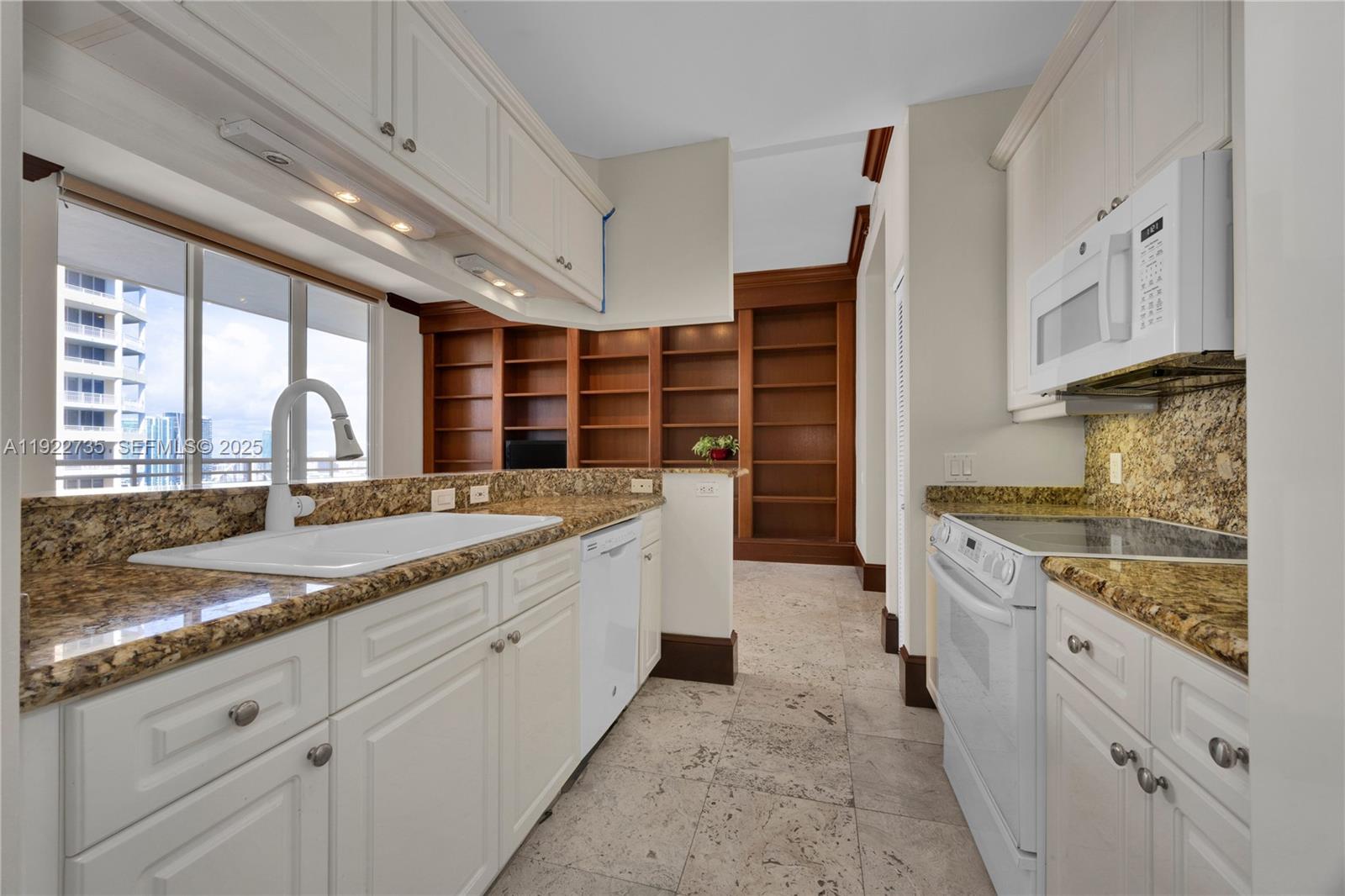 808 Brickell Key Drive, Unit 3603 Miami, FL 33131 - Photo 4 of 29