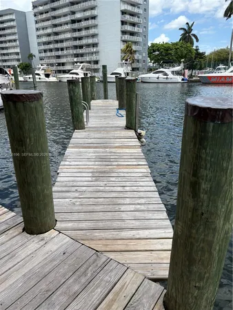 $2,000 | 2415 Northwest 16th St Road, Unit 12, Miami, FL 33125