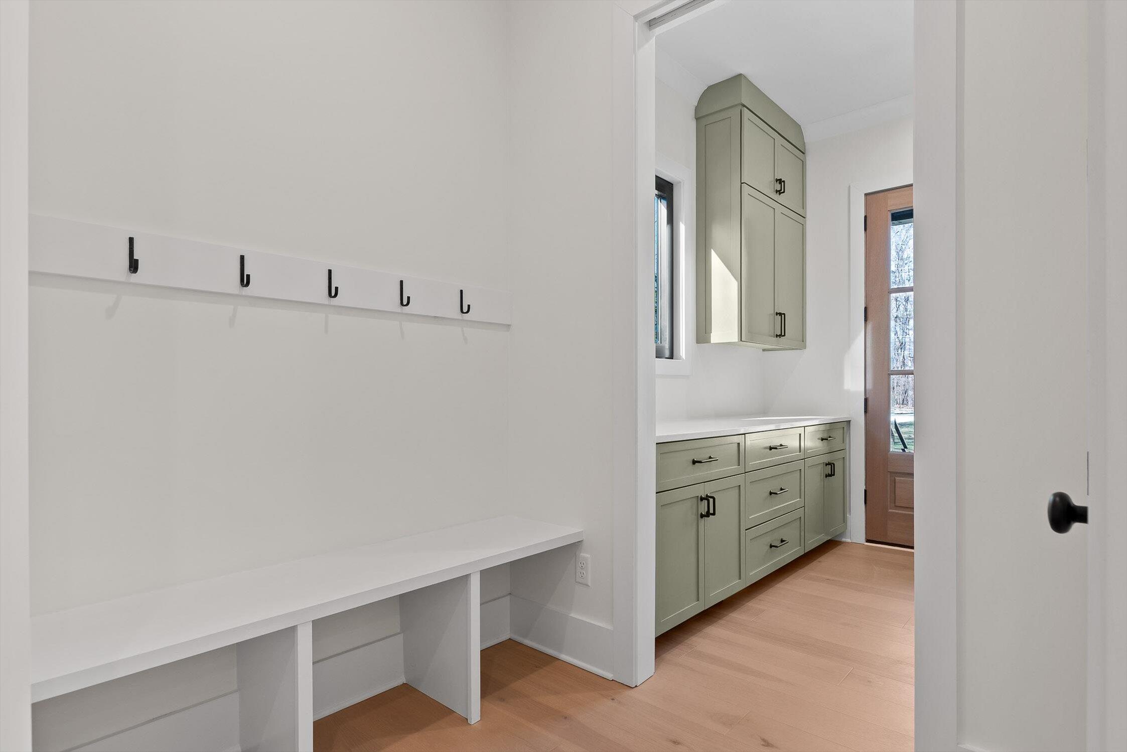 7524 Sawyer Road Signal Mountain, TN 37377 - Photo 16 of 53 24-Sawyer-23