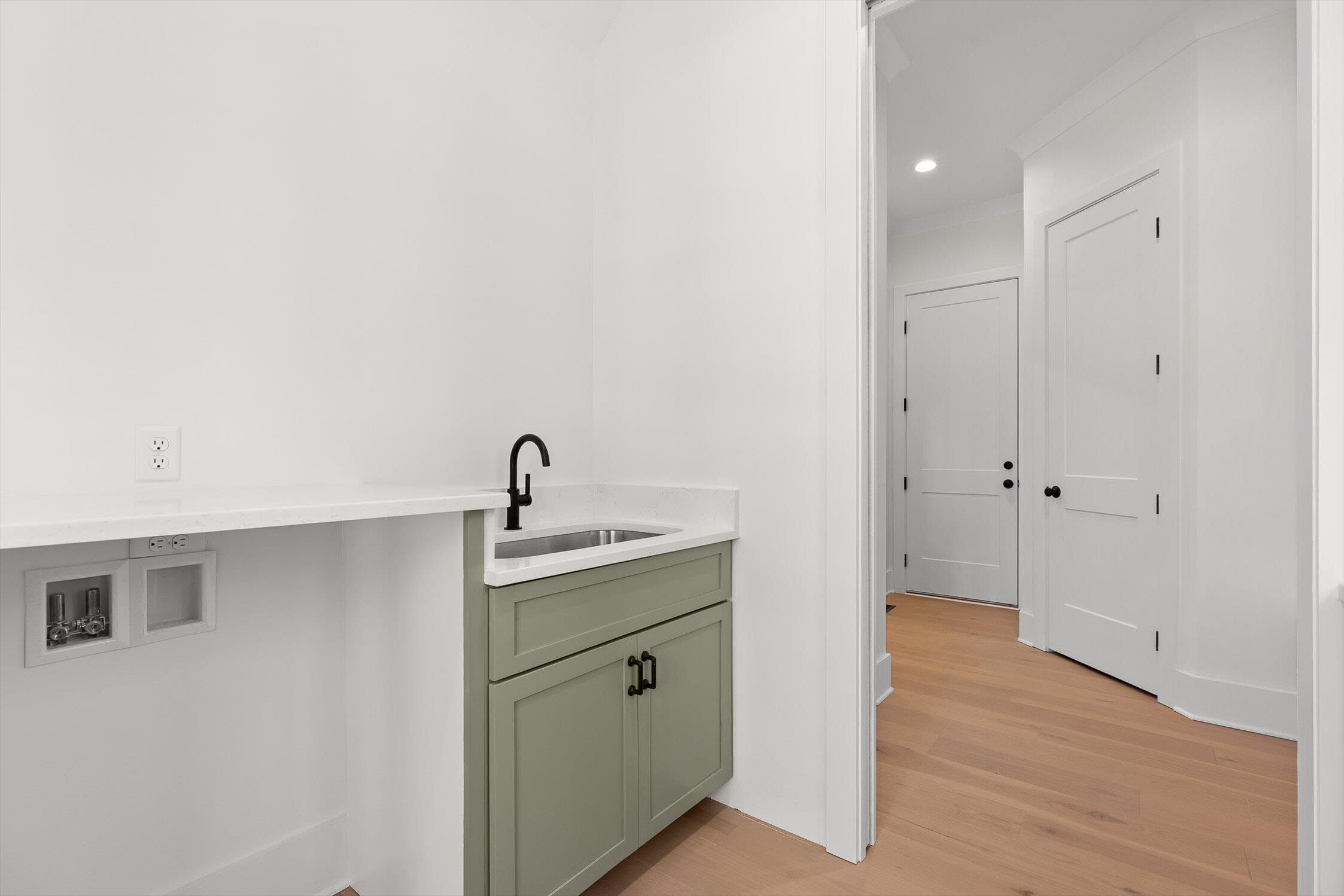 7524 Sawyer Road Signal Mountain, TN 37377 - Photo 18 of 53 26-Sawyer-25