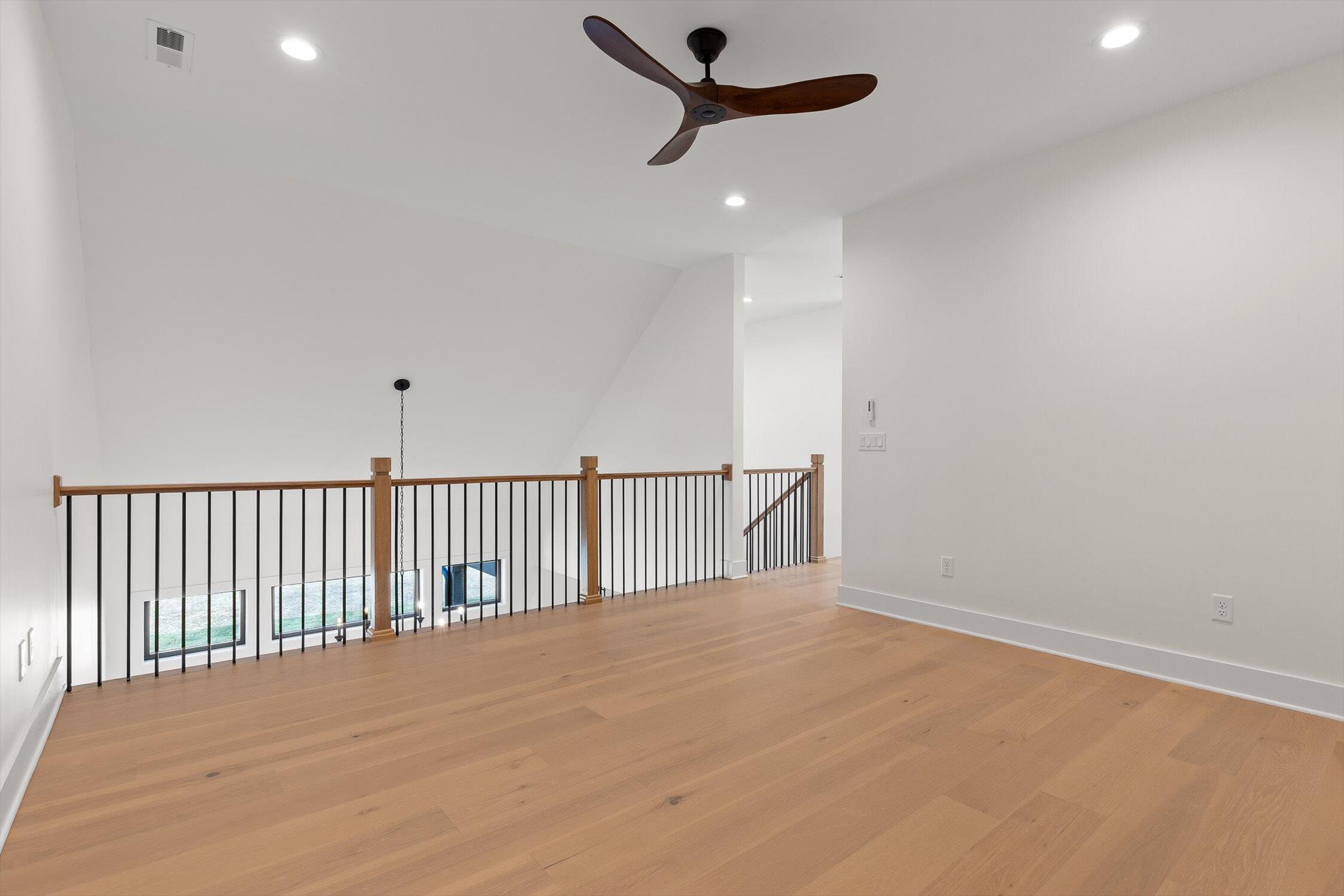 7524 Sawyer Road Signal Mountain, TN 37377 - Photo 36 of 53 04-Sawyer-3