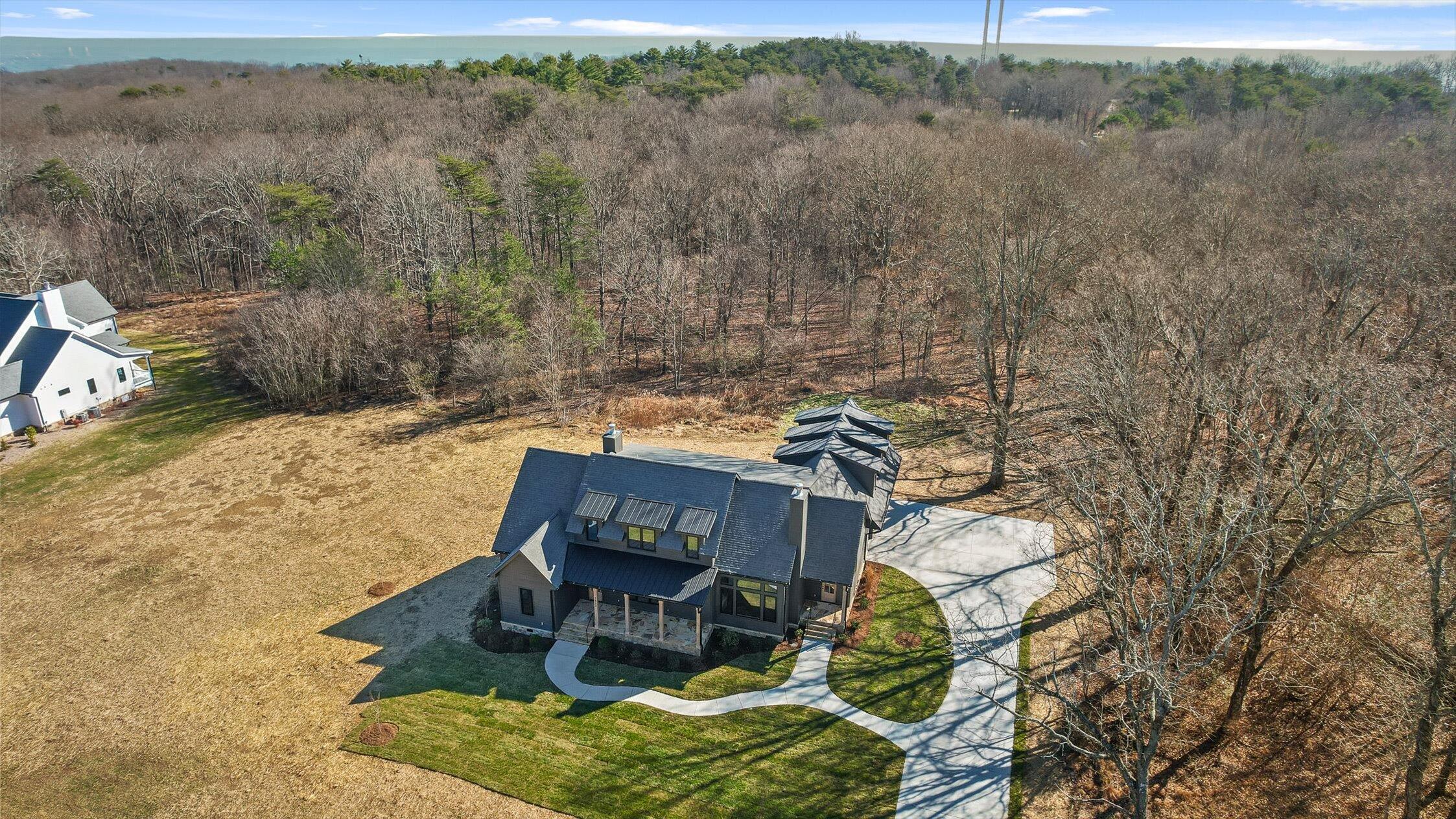 7524 Sawyer Road Signal Mountain, TN 37377 - Photo 41 of 53 46-Sawyer-45