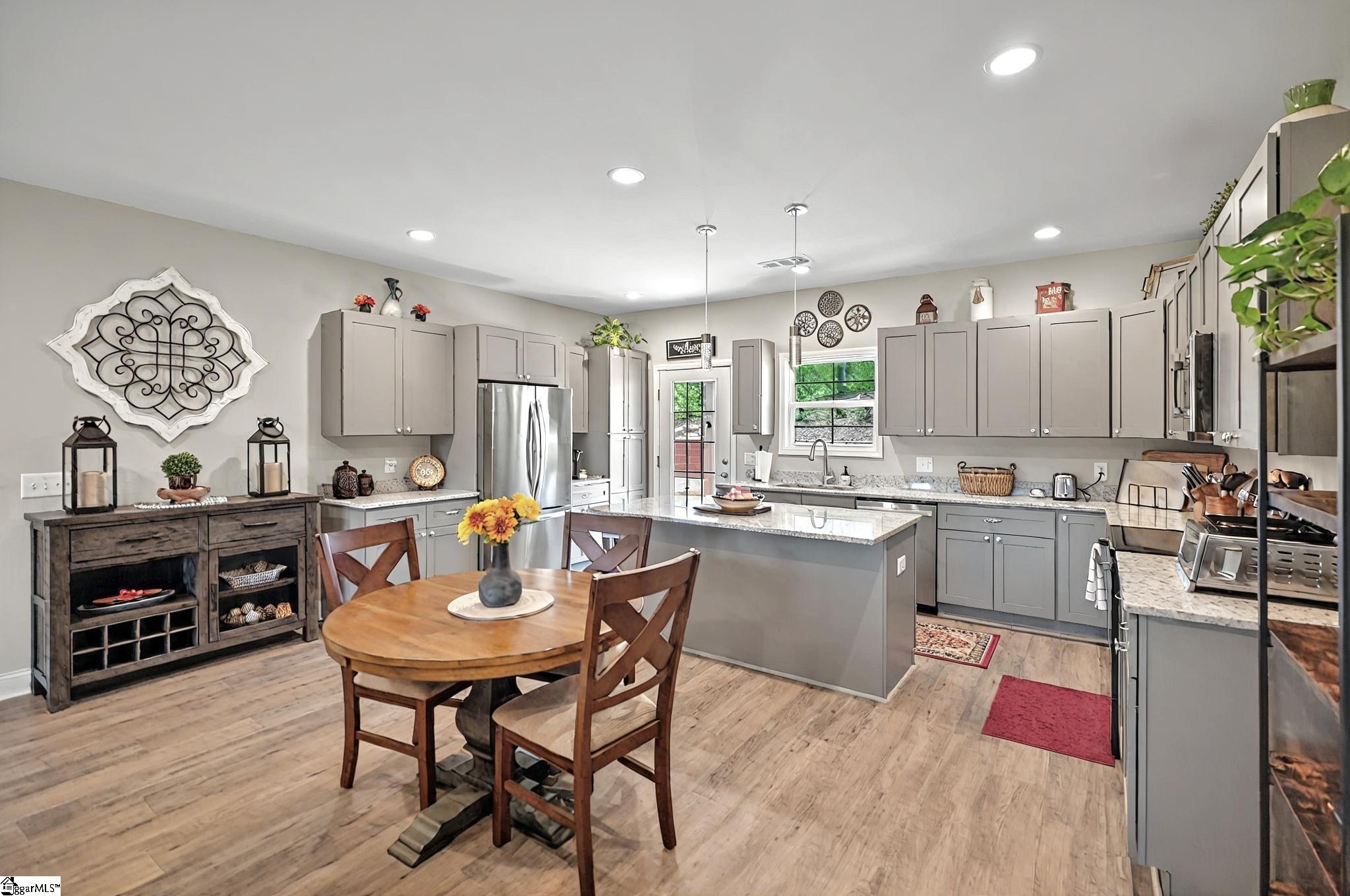 566 Linking Road Seneca, SC 29672 - Photo 12 of 43 Gallery Image 12