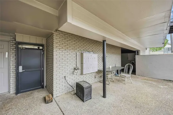 $1,400 | 4321 Hazard Street, Unit 9, Houston, TX 77098