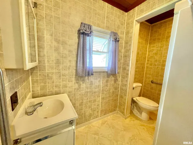 $50,000 | 602 East Main Street, Christopher, IL 62822