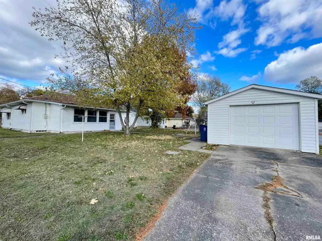 $50,000 | 602 East Main Street, Christopher, IL 62822