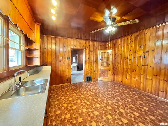 $50,000 | 602 East Main Street, Christopher, IL 62822