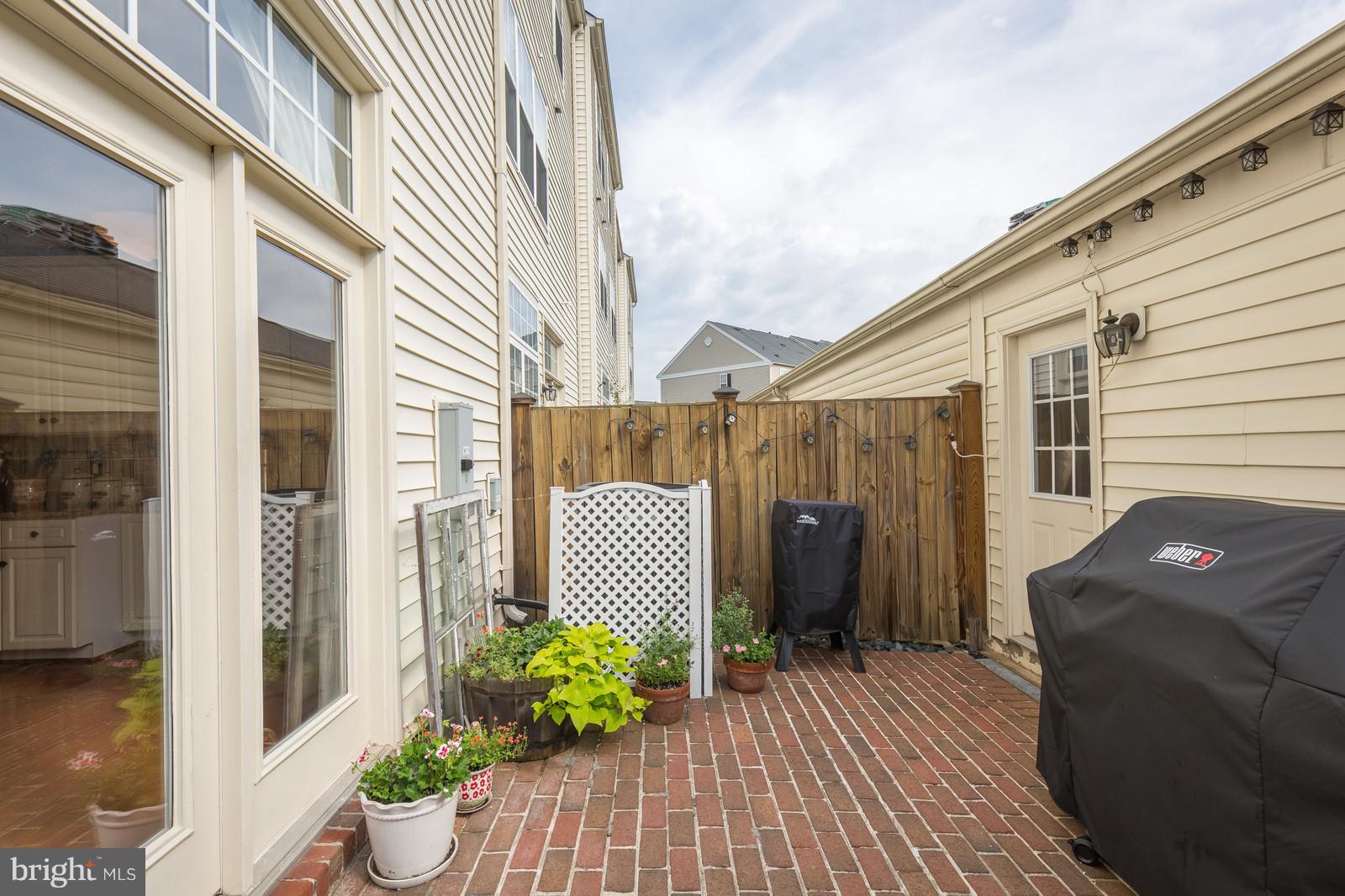 9002 Ribbon Falls Loop Bristow, VA 20136 - Photo 29 of 30 Exterior (Rear)