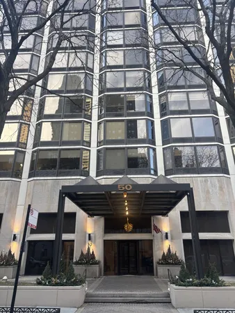 $525,000 | 50 East Bellevue Place, Unit 1504, Chicago, IL 60611