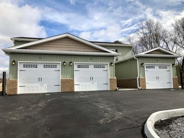 $1,600 | 95 Chucks Alley, Unit 1R, Jonesborough, TN 37659