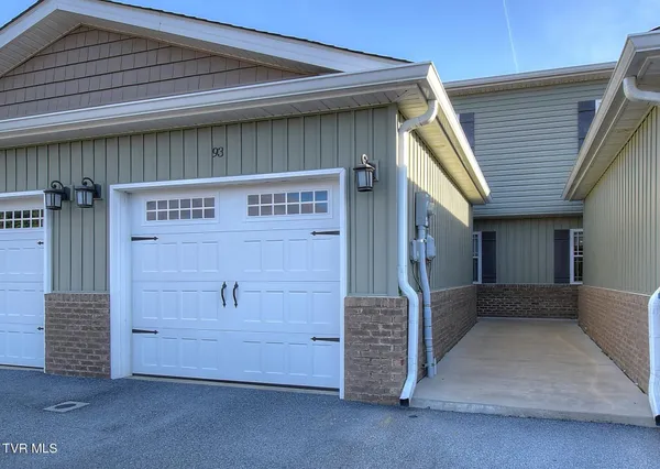 $1,600 | 95 Chucks Alley, Unit 1R, Jonesborough, TN 37659