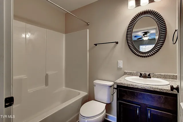 $1,600 | 95 Chucks Alley, Unit 1R, Jonesborough, TN 37659