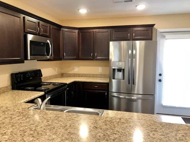 $1,600 | 95 Chucks Alley, Unit 1R, Jonesborough, TN 37659