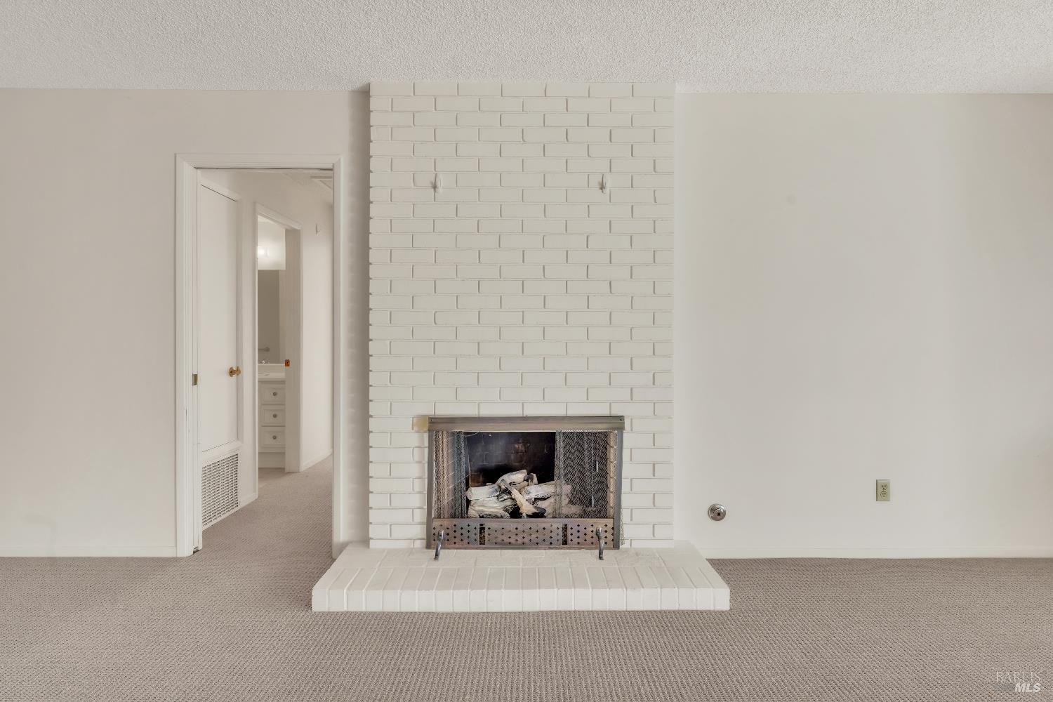 331 Pythian Road Santa Rosa, CA 95409 - Photo 12 of 42