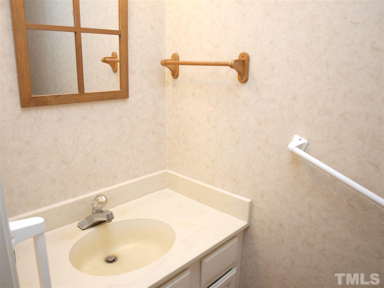 1831 Falls Church Road Raleigh, NC 27609 - Photo 12 of 24