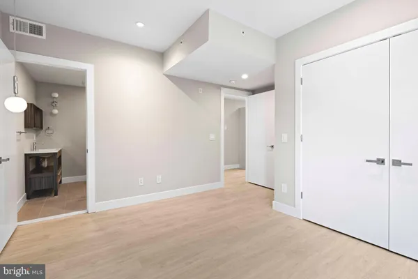 $1,950 | 4720 Richmond Street, Unit 1, Philadelphia, PA 19137