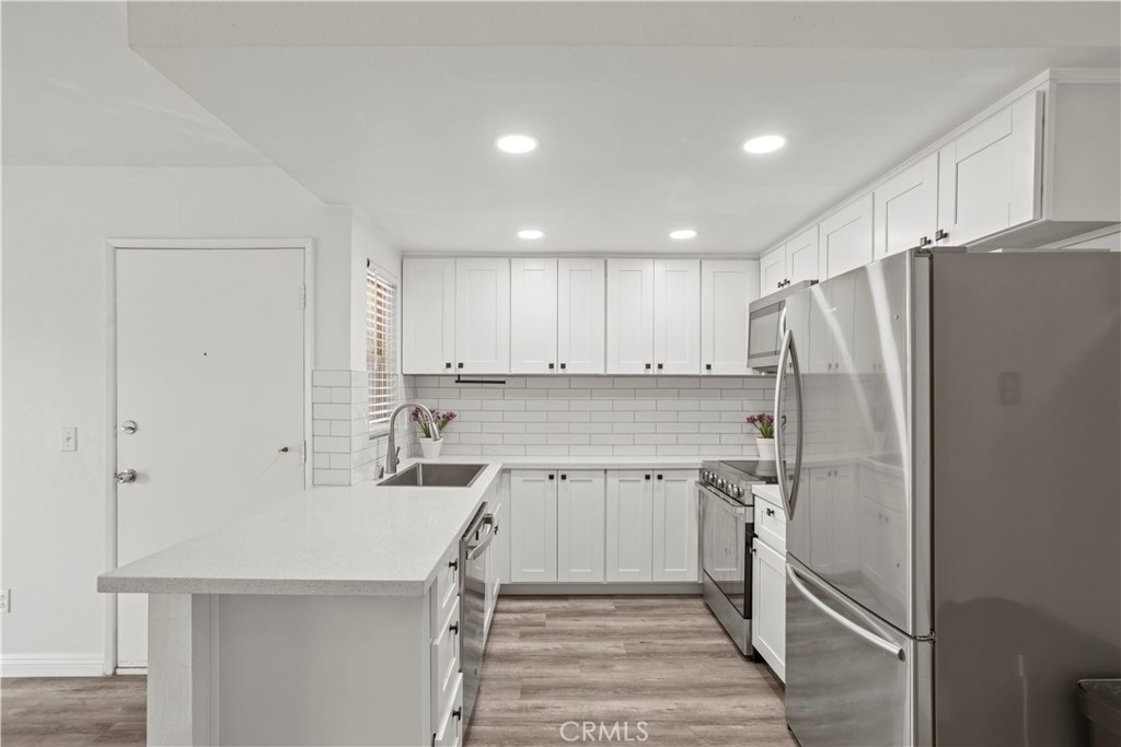 6070 Rancho Mission Road, Unit 434 San Diego, CA 92108 - Photo 4 of 29 Gallery Image 4