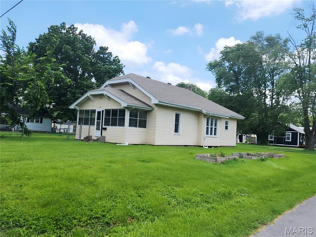 302 North 3rd Street Chaffee, MO 63740 - Photo 2 of 14