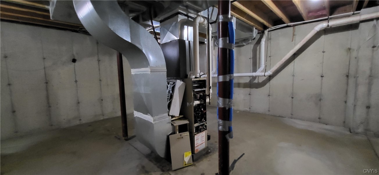 82 Maher Road Bethlehem, NY 12159 - Photo 15 of 18