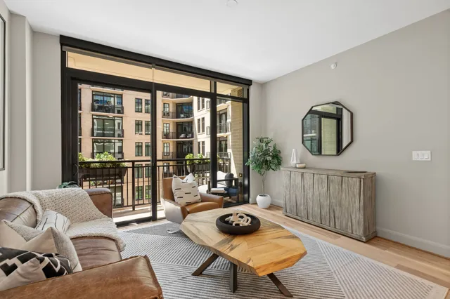 $2,779 | 2511 Willowick Road, Unit 616, Houston, TX 77027