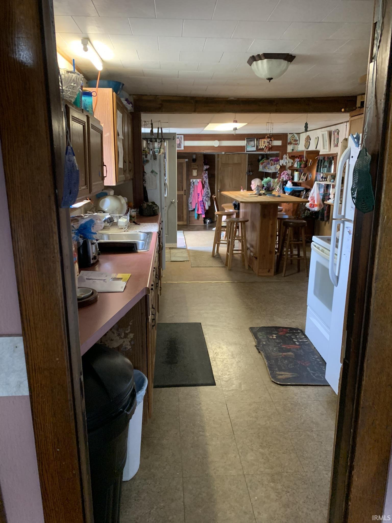 702 Hawpatch Street Lagrange, IN 46761 - Photo 12 of 36 Gallery Image 12