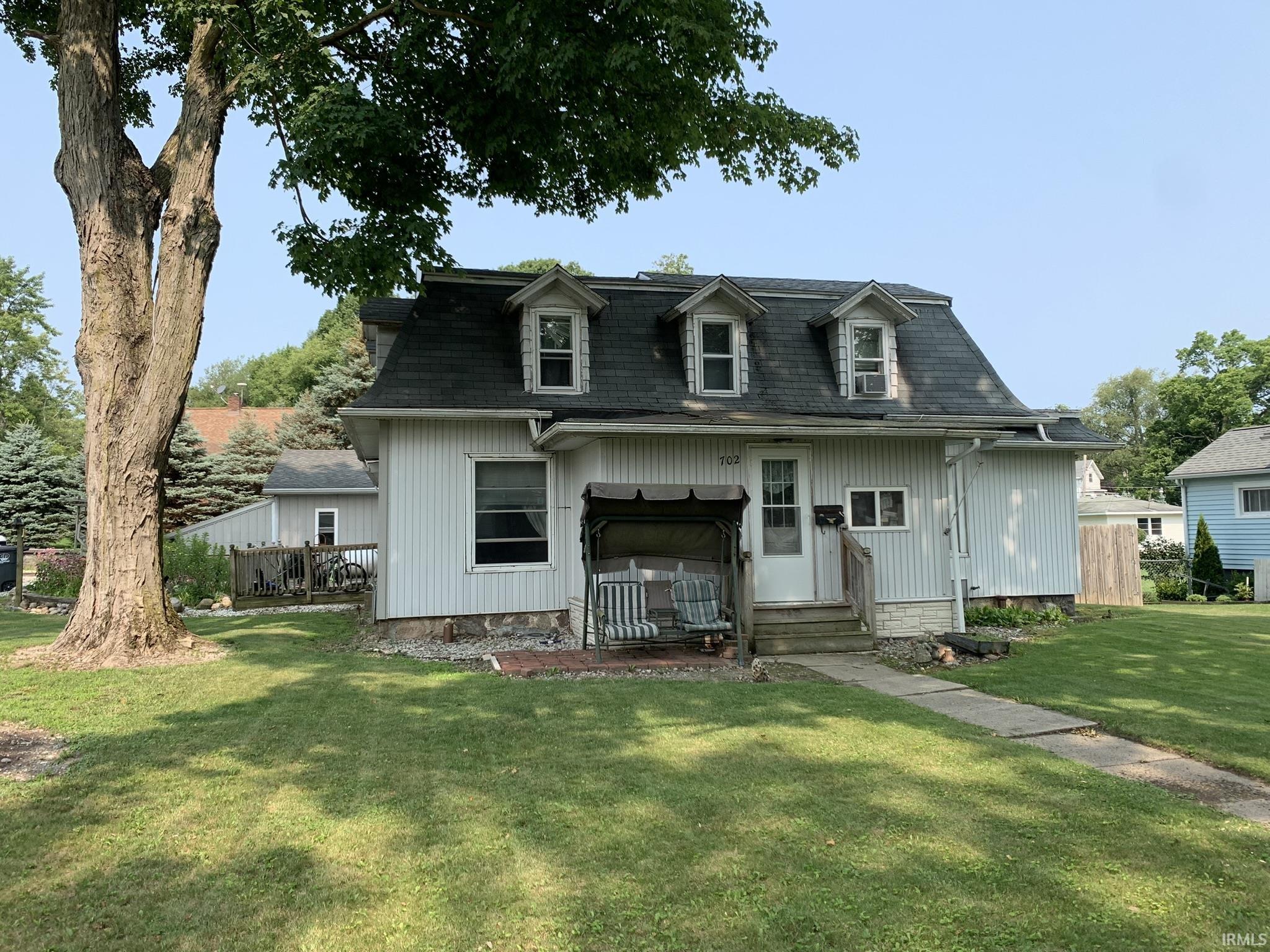 702 Hawpatch Street Lagrange, IN 46761 - Photo 3 of 36 Gallery Image 3