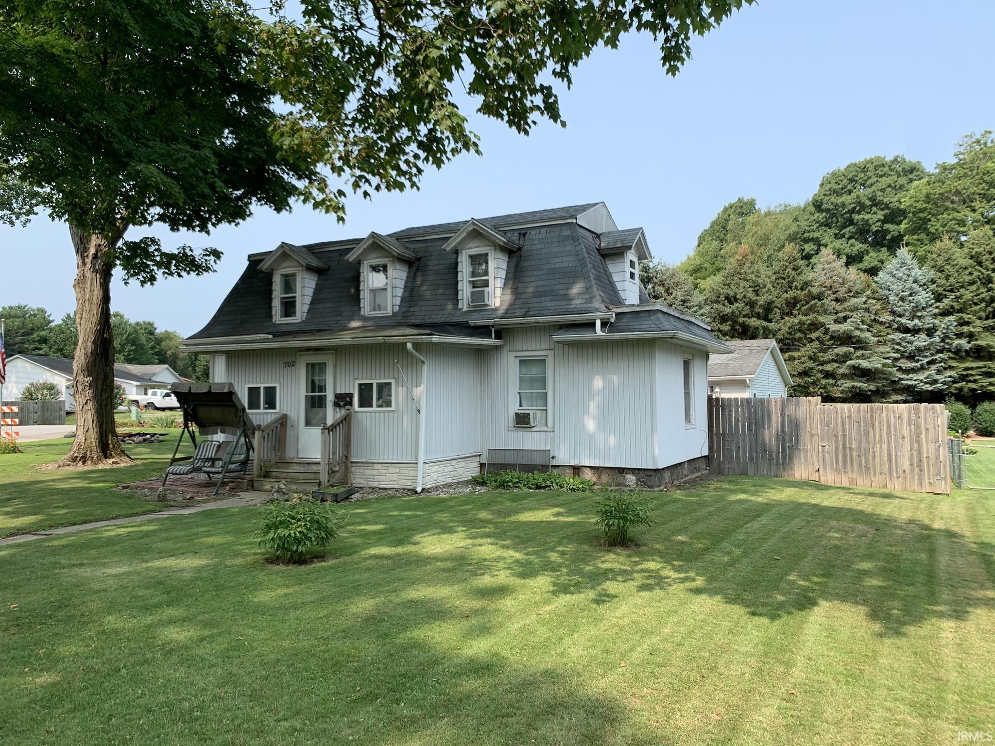 702 Hawpatch Street Lagrange, IN 46761 - Photo 4 of 36 Gallery Image 4