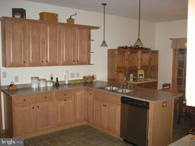 1466 New Road Orrtanna, PA 17353 - Photo 8 of 19 Gallery Image 8