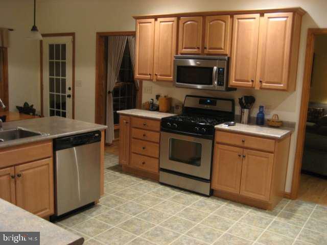 1466 New Road Orrtanna, PA 17353 - Photo 9 of 19 Gallery Image 9