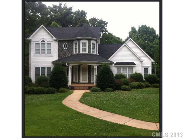 3580 Dobys Bridge Road Fort Mill, SC 29715 - Photo 2 of 15 a front view of a house with a yard