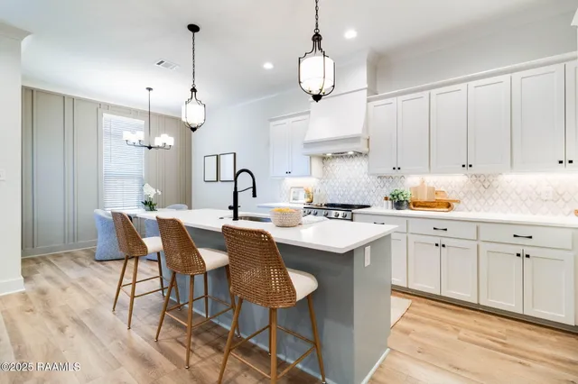 $3,250 | 425 Heart D Farm Road, Youngsville, LA 70592