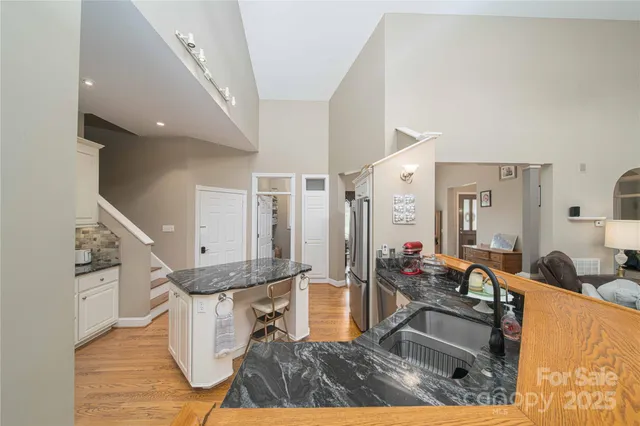 $665,000 | 38 Par Drive, Granite Falls, NC 28630