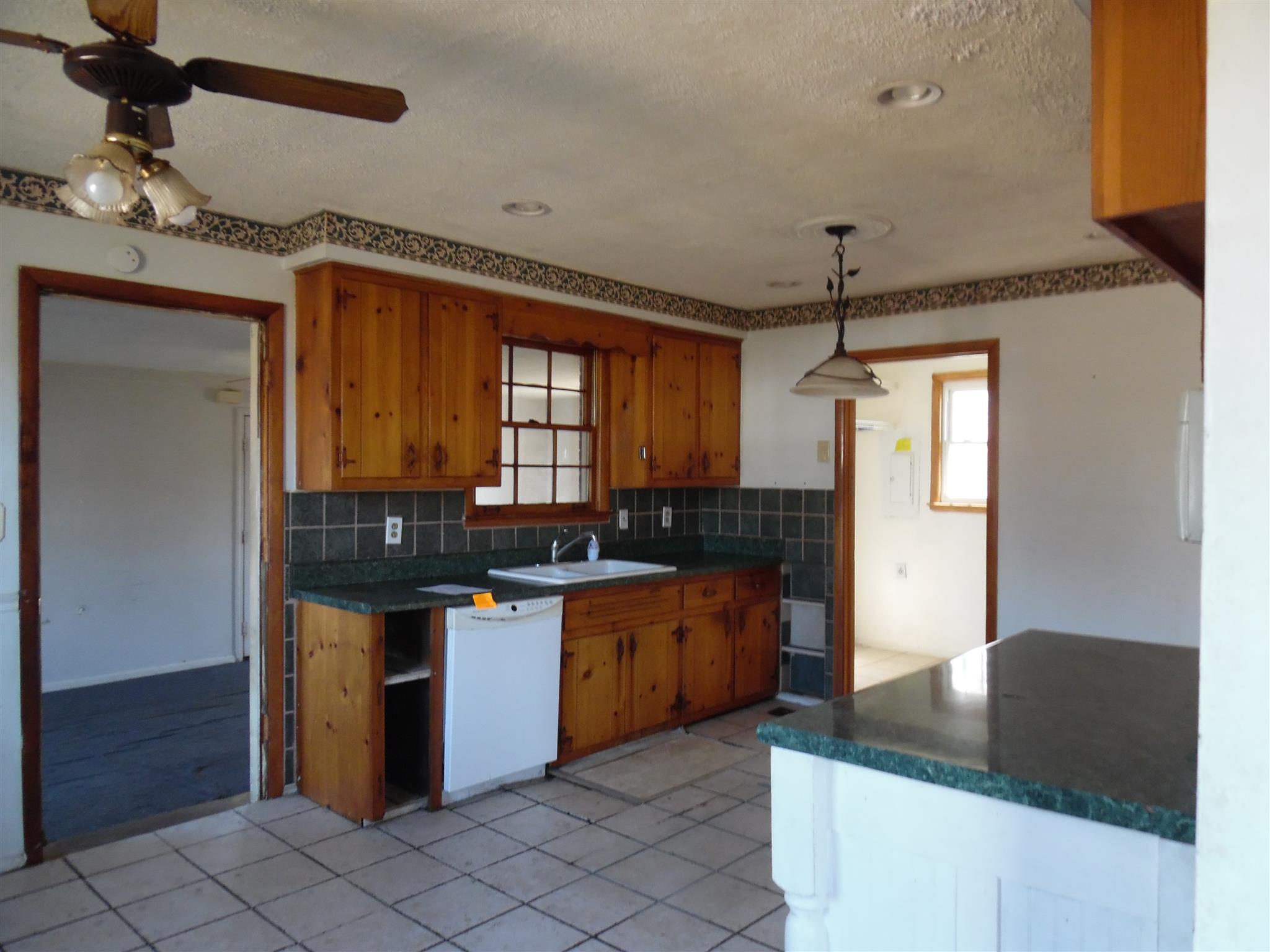 225 Edmondson Ferry Road Clarksville, TN 37040 - Photo 3 of 10 Gallery Image 3