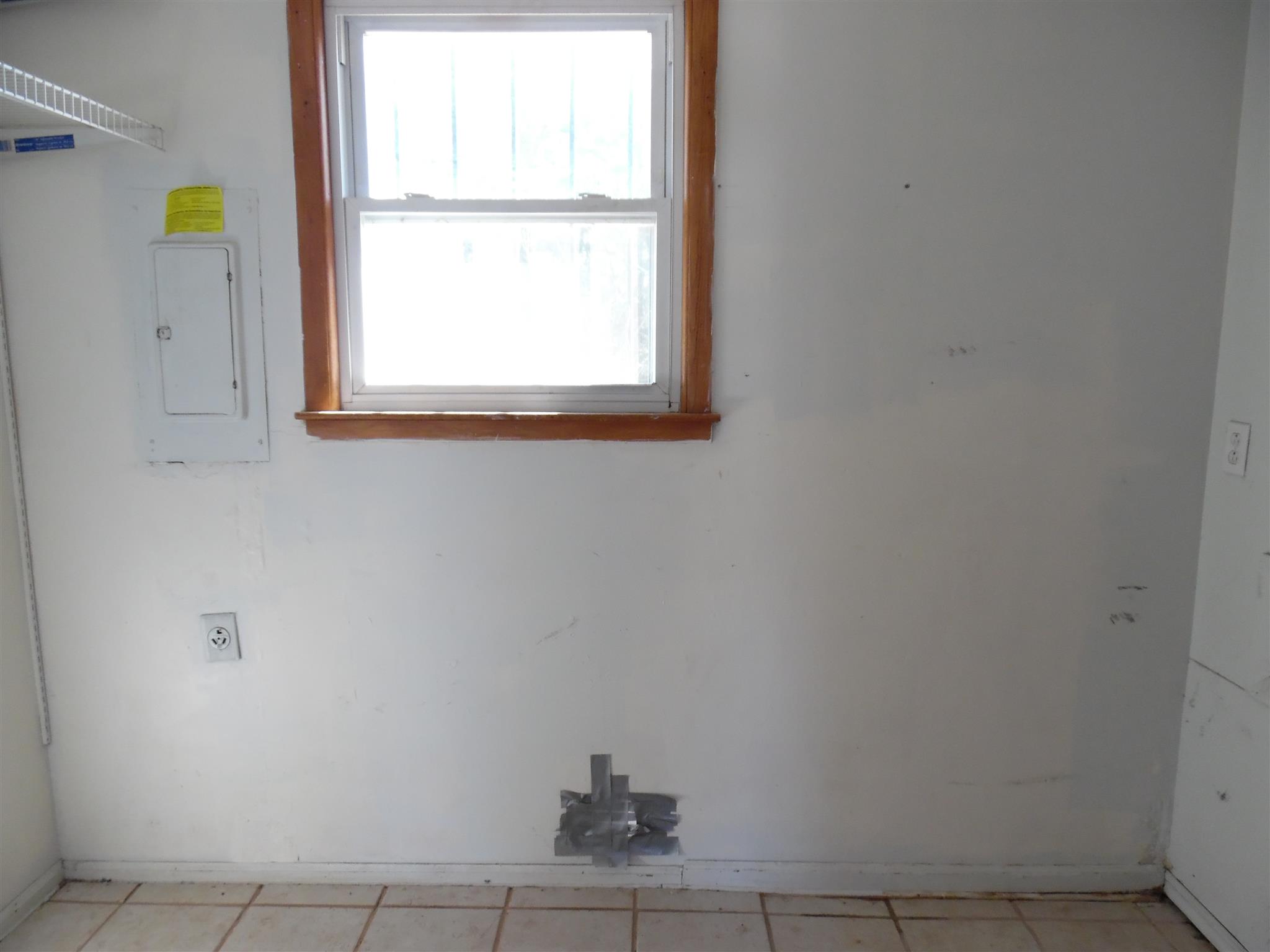 225 Edmondson Ferry Road Clarksville, TN 37040 - Photo 4 of 10 Gallery Image 4