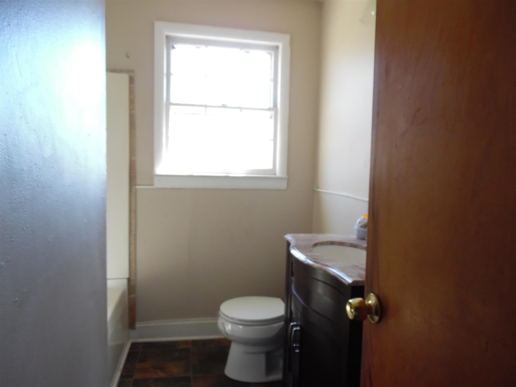 225 Edmondson Ferry Road Clarksville, TN 37040 - Photo 8 of 10 Gallery Image 8