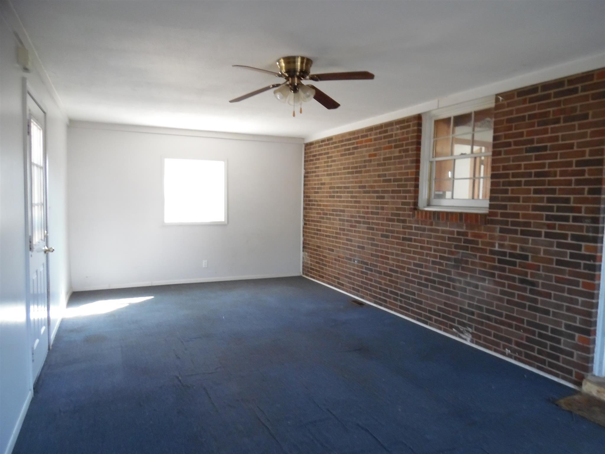 225 Edmondson Ferry Road Clarksville, TN 37040 - Photo 9 of 10 Gallery Image 9