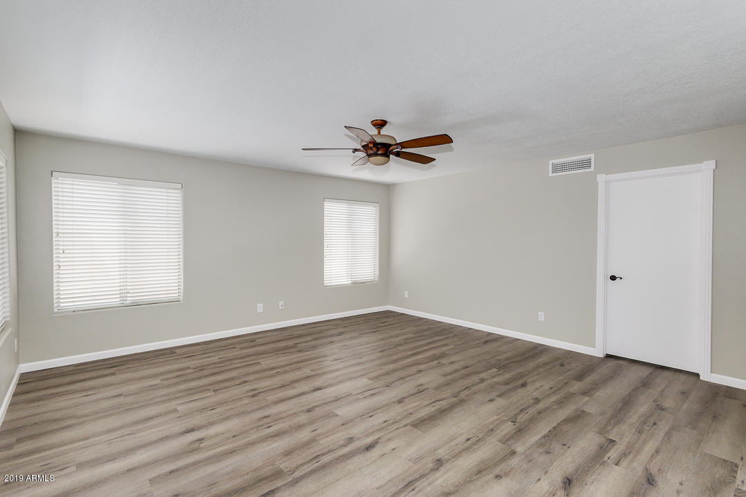 1687 East Redfield Road Gilbert, AZ 85234 - Photo 11 of 45 09-Redfield