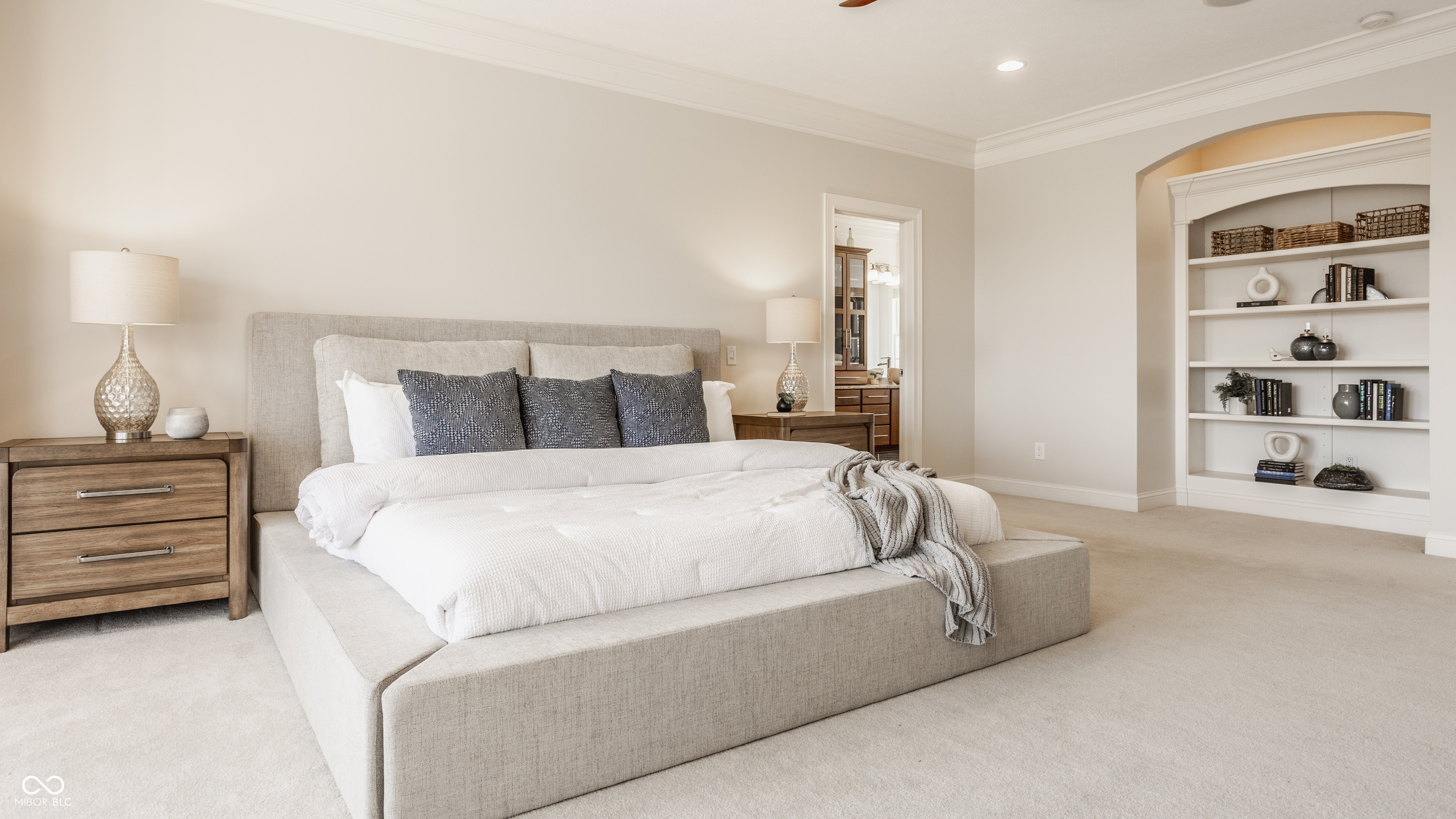 2013 Finchley Road Carmel, IN 46032 - Photo 40 of 71 Gallery Image 40