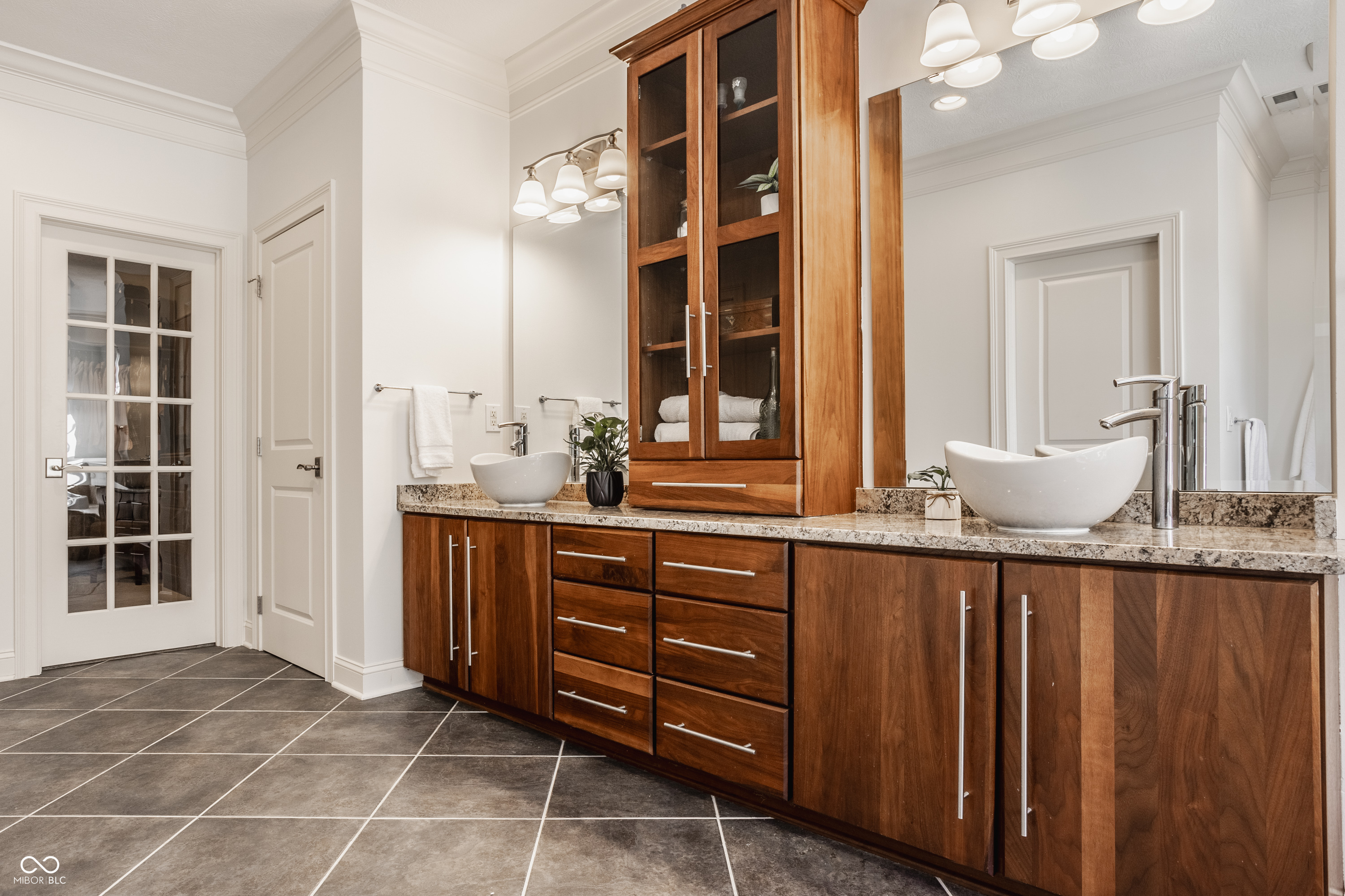 2013 Finchley Road Carmel, IN 46032 - Photo 41 of 71 Gallery Image 41