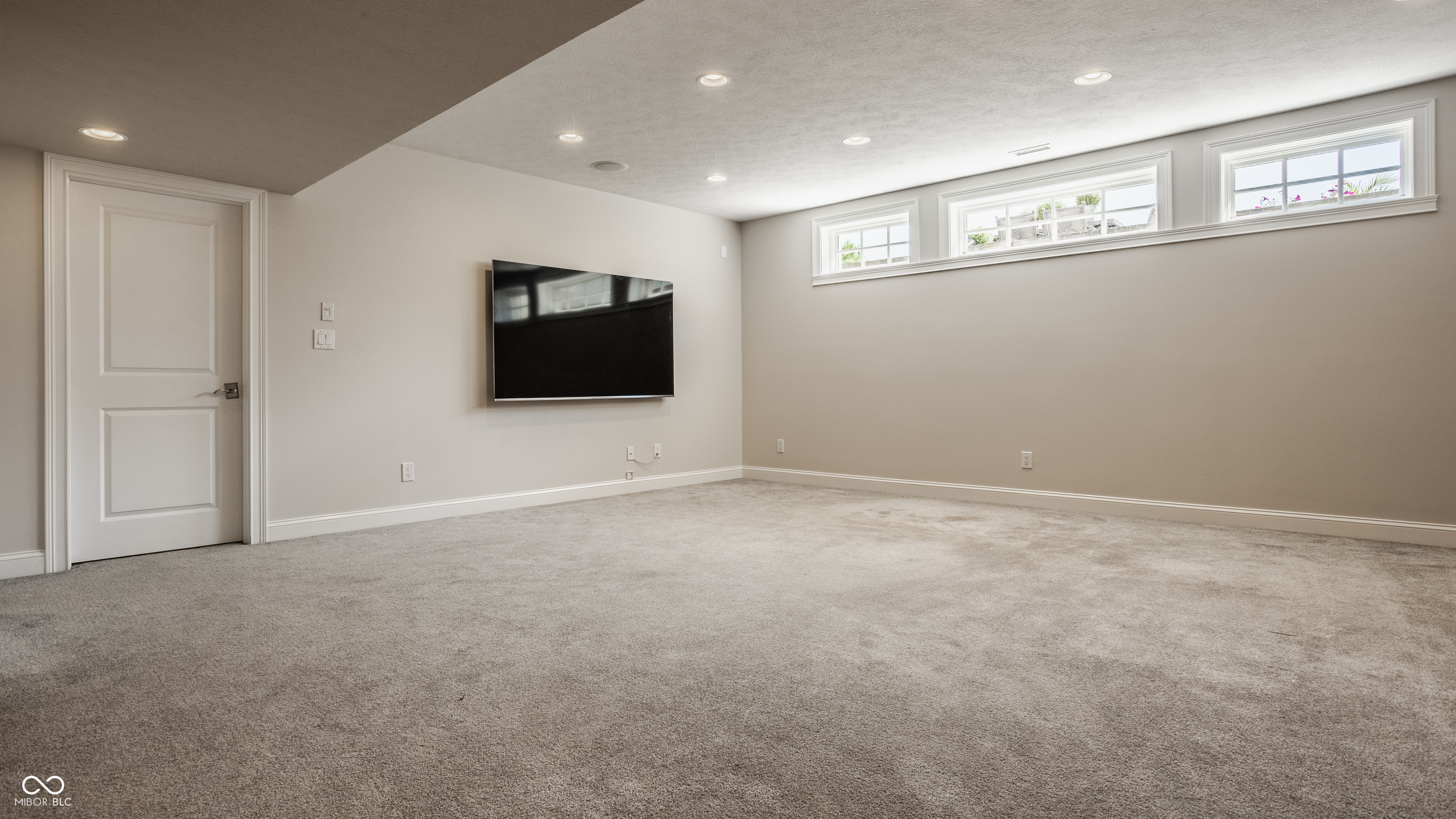 2013 Finchley Road Carmel, IN 46032 - Photo 49 of 71 Gallery Image 49