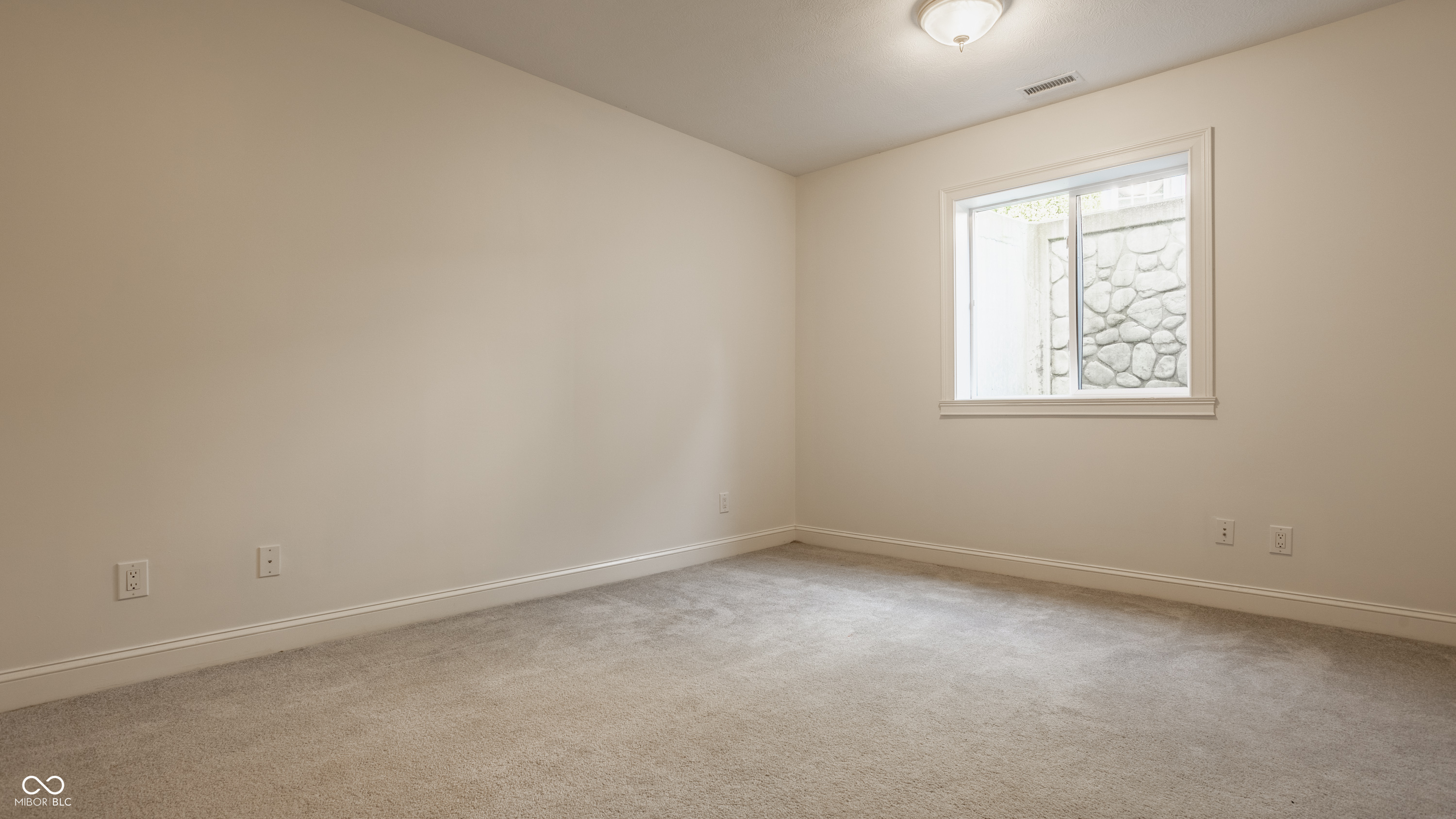 2013 Finchley Road Carmel, IN 46032 - Photo 54 of 71 Gallery Image 54