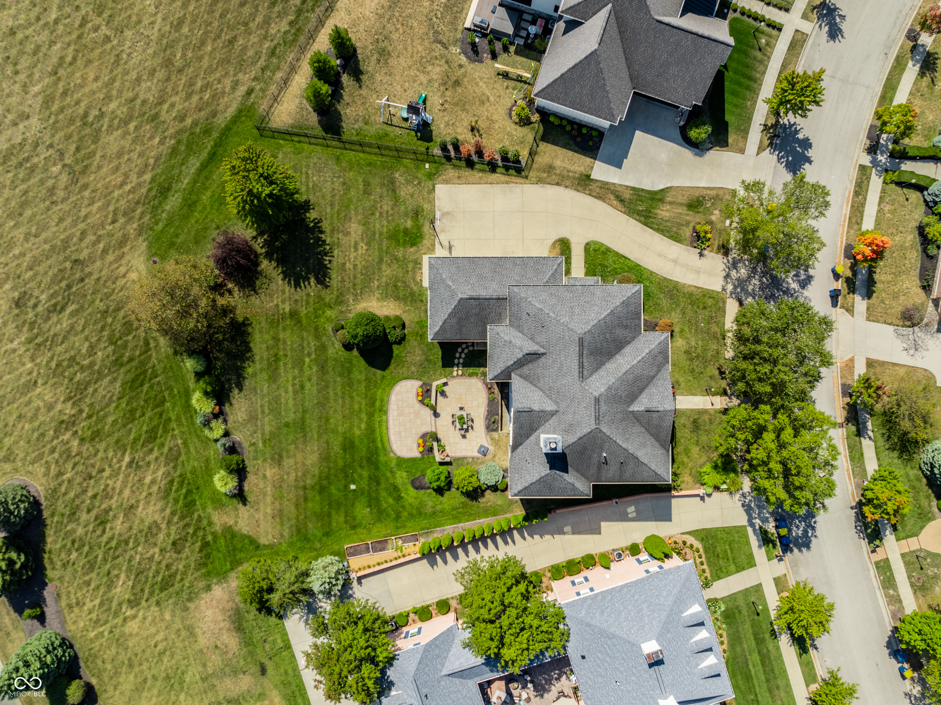 2013 Finchley Road Carmel, IN 46032 - Photo 59 of 71 Gallery Image 59