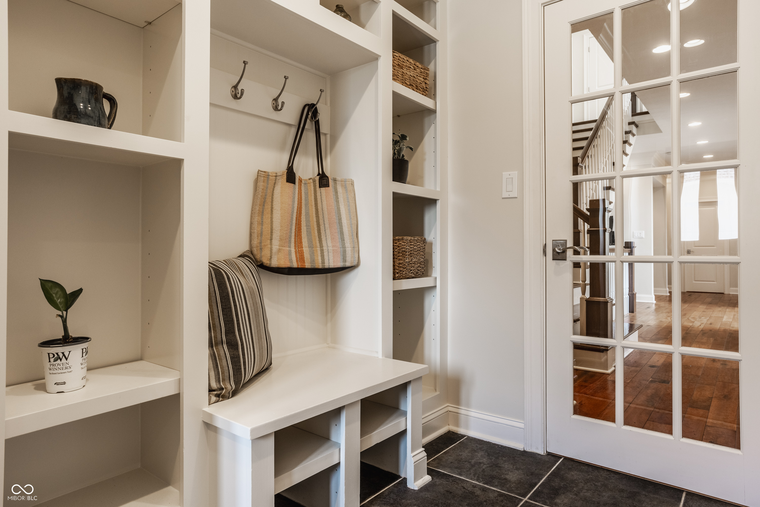 2013 Finchley Road Carmel, IN 46032 - Photo 10 of 71 Gallery Image 10