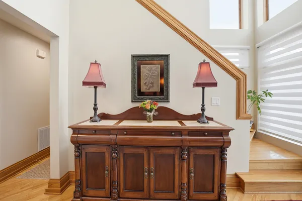 $724,900 | 15 Manchester Lane, Elmhurst, IL 60126