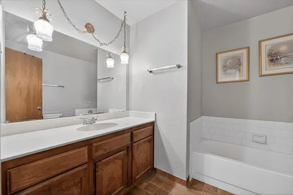 $375,000 | 5286 West Richert Avenue, Fresno, CA 93722