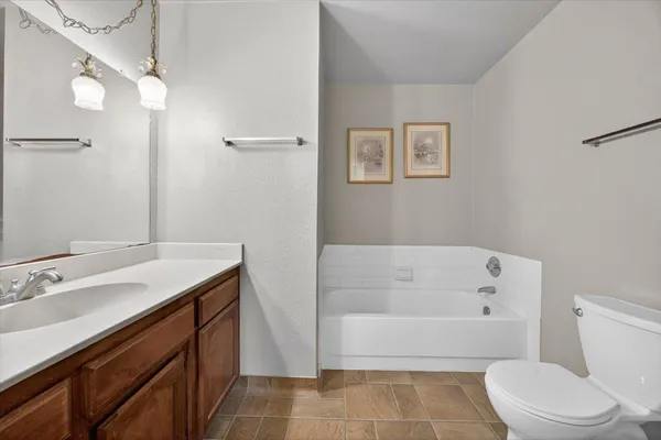 $375,000 | 5286 West Richert Avenue, Fresno, CA 93722