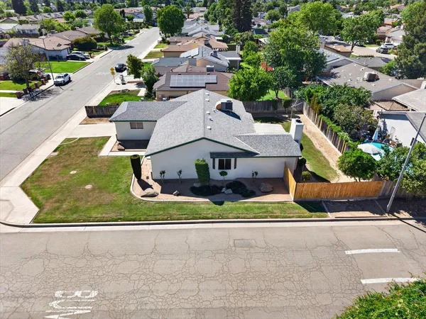 $375,000 | 5286 West Richert Avenue, Fresno, CA 93722