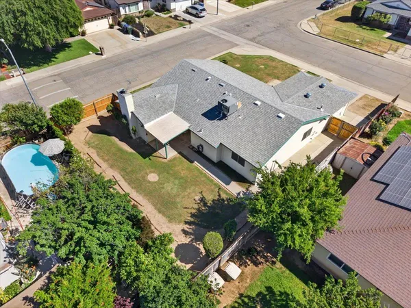 $375,000 | 5286 West Richert Avenue, Fresno, CA 93722