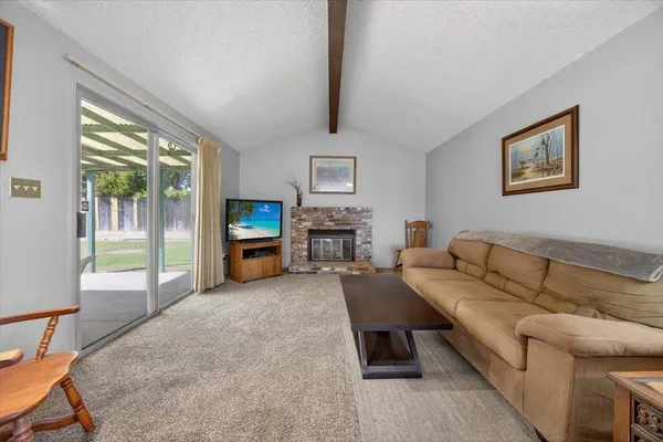 $375,000 | 5286 West Richert Avenue, Fresno, CA 93722